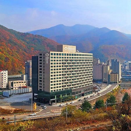 Jeongseon Intoraon Hotel Sabuk Exterior photo